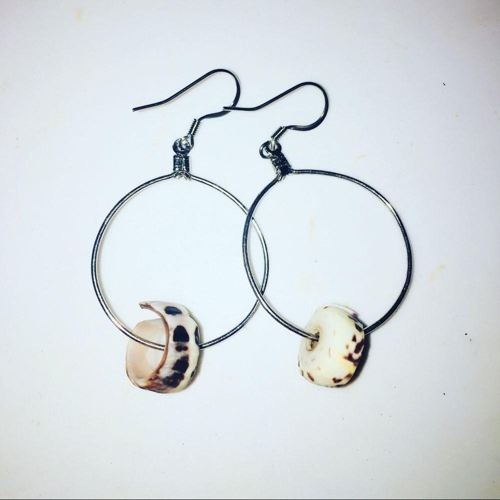 Seashell Hoop Earrings